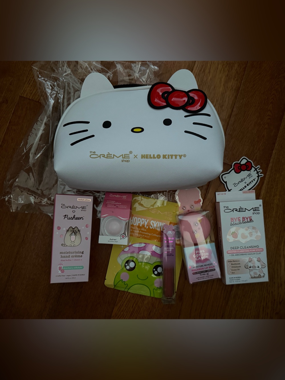 Hello Kitty Kids White Cosmetic Bag Plus 6 The Crème Shop Beauty Products
